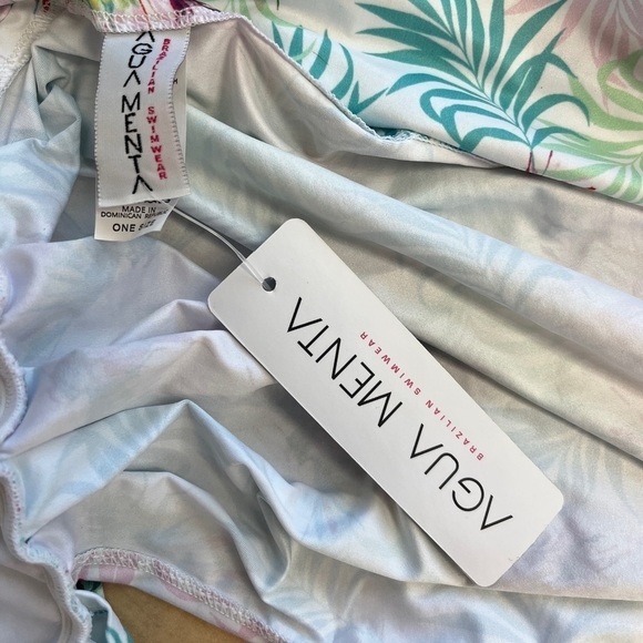 Agua Menta Plunging V-Neck One Piece Swimsuit - Picture 7 of 8